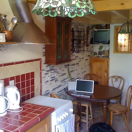 Le Petit Quernon فندق مبيت وإفطار