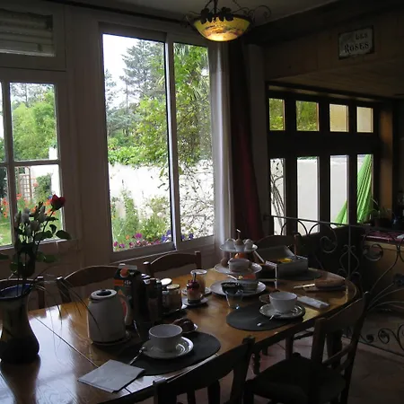 Alojamento de Acomodação e Pequeno-almoço Le Petit Quernon