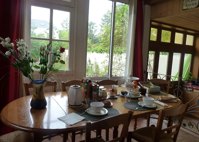 Le Petit Quernon Bed & Breakfast 3*